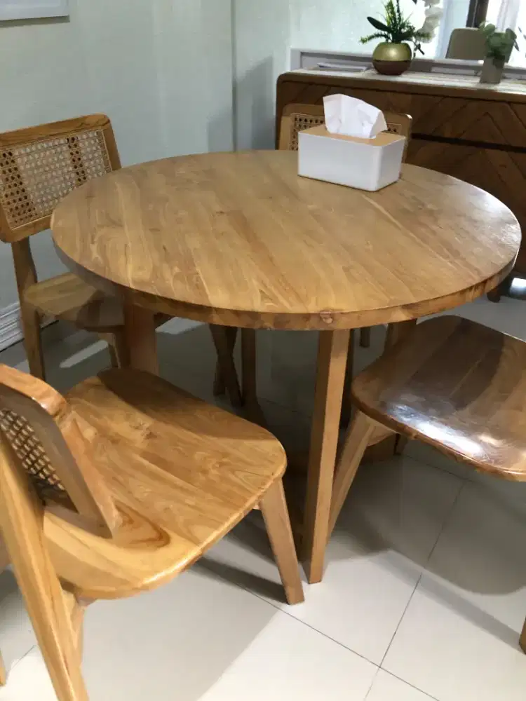 set meja makan rotan jati