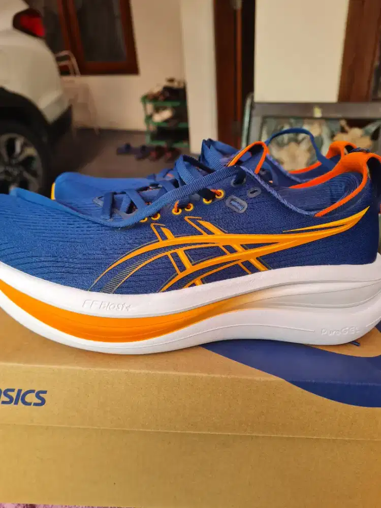 Sepatu baru untuk lari type Gel Nimbus 28 , Asics