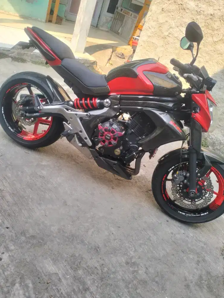 Jual motor bekas ER 6 N thn 2012