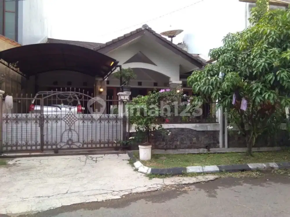 Rumah Murah Di Komplek Elite Batununggal