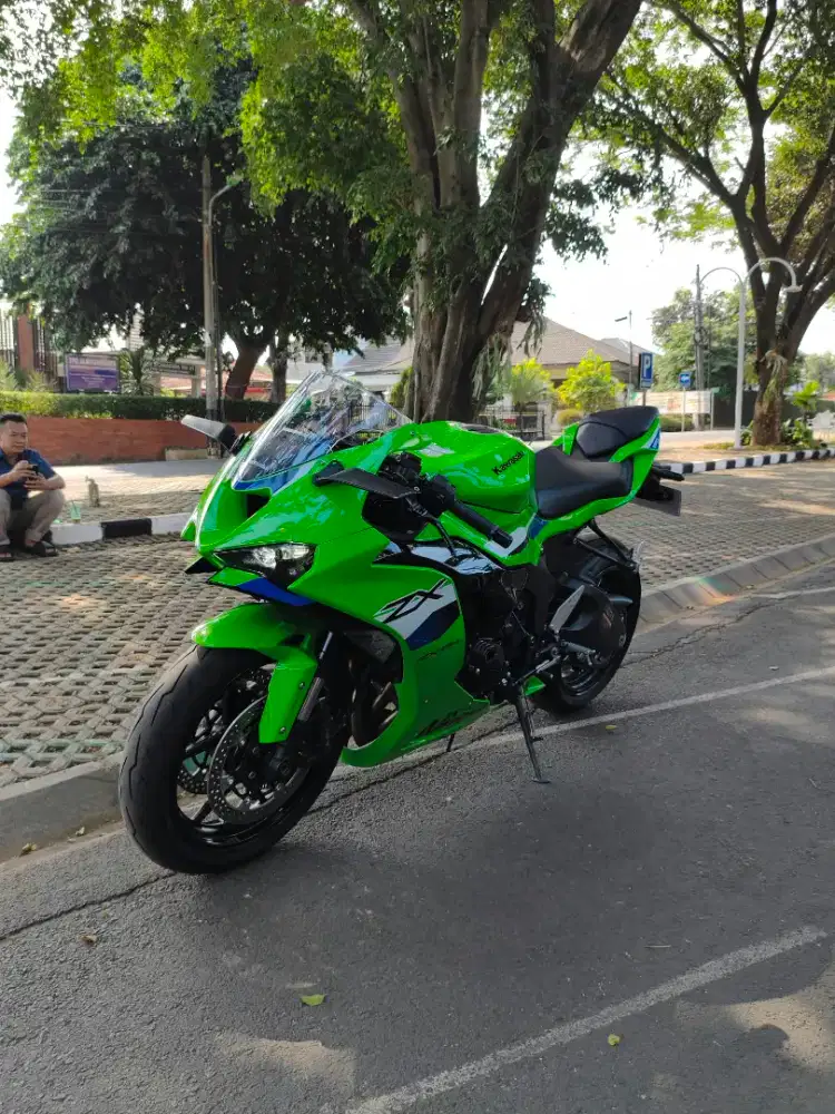 Kawasaki ZX6R LOW KM