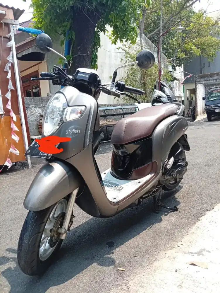 Motor matic bekas