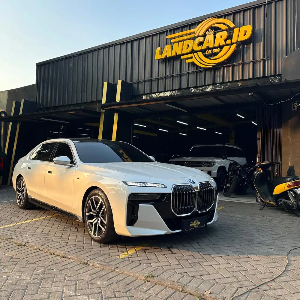 BMW 735i M Sport G70 2024