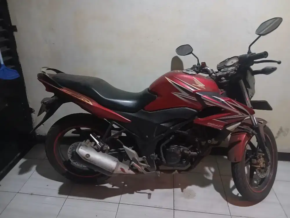 Honda CBR 150r 2013