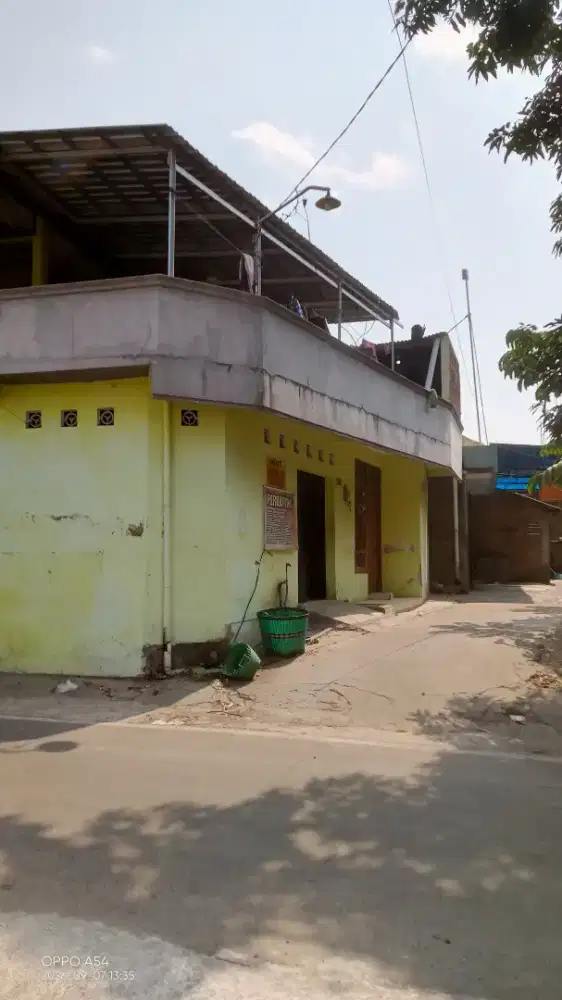 Di jual indekost aktif blkng kampus uns pusat dan kampus isi surakarta