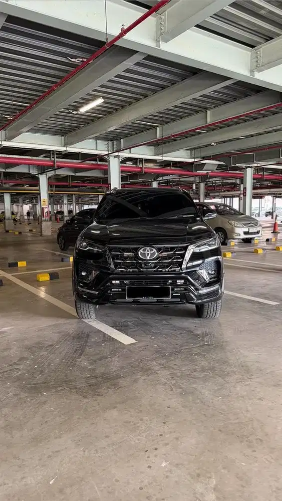 LOW ODO Toyota Fortuner 2021 2.4 GR Diesel