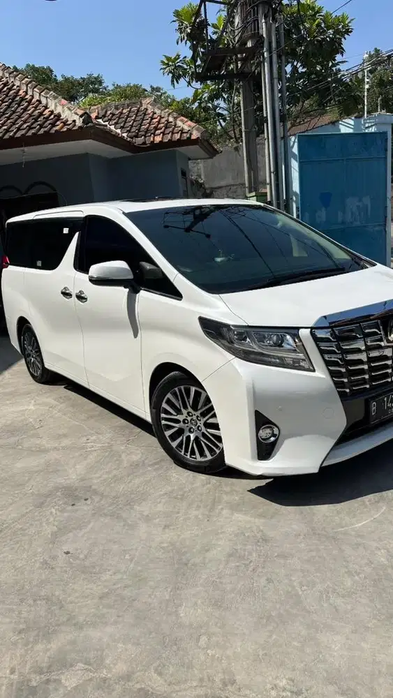 Mobil Alphard Second Tahun 2017.