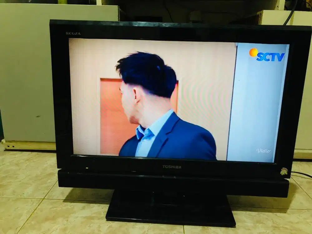 TV LCD TOSHIBA 24INCH MASIH ANALOG