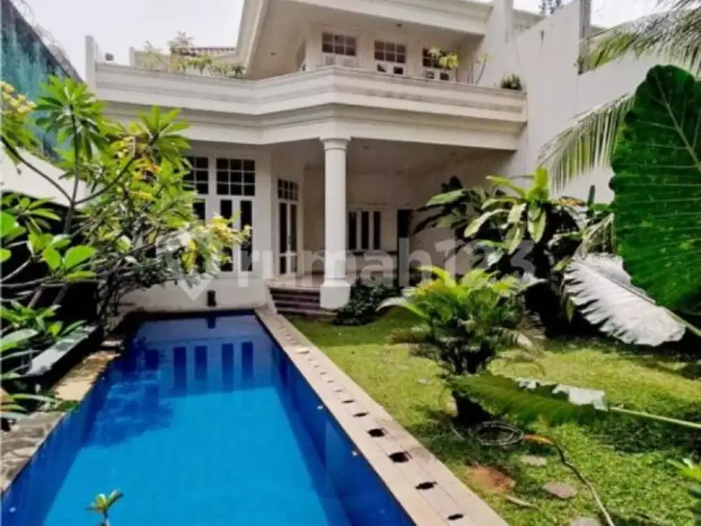 Rumah Classic Bagus Terawat di Kemang , Jakarta Selatan, Indonesia