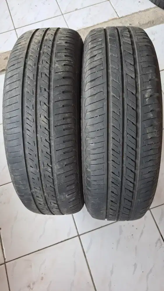 185 65 r15 bridgestone 2pcs