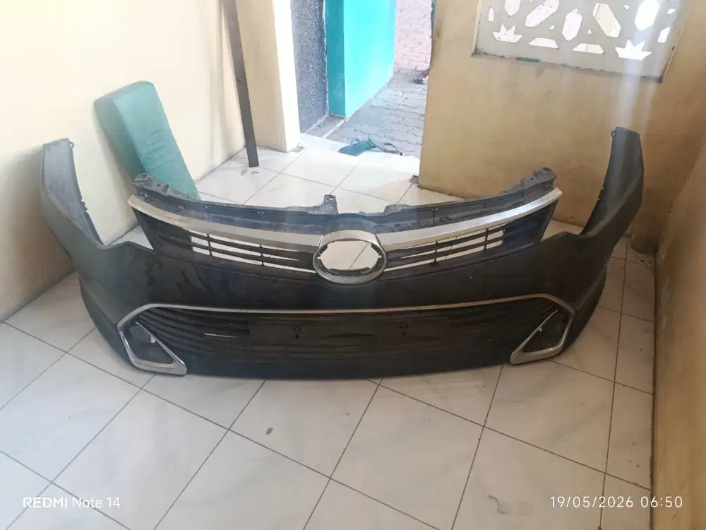 Bumper Mobil Toyota Camry 2019
