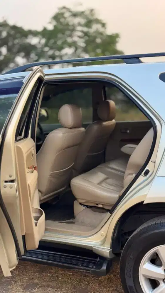 Toyota Fortuner G Diesel Matic 2010