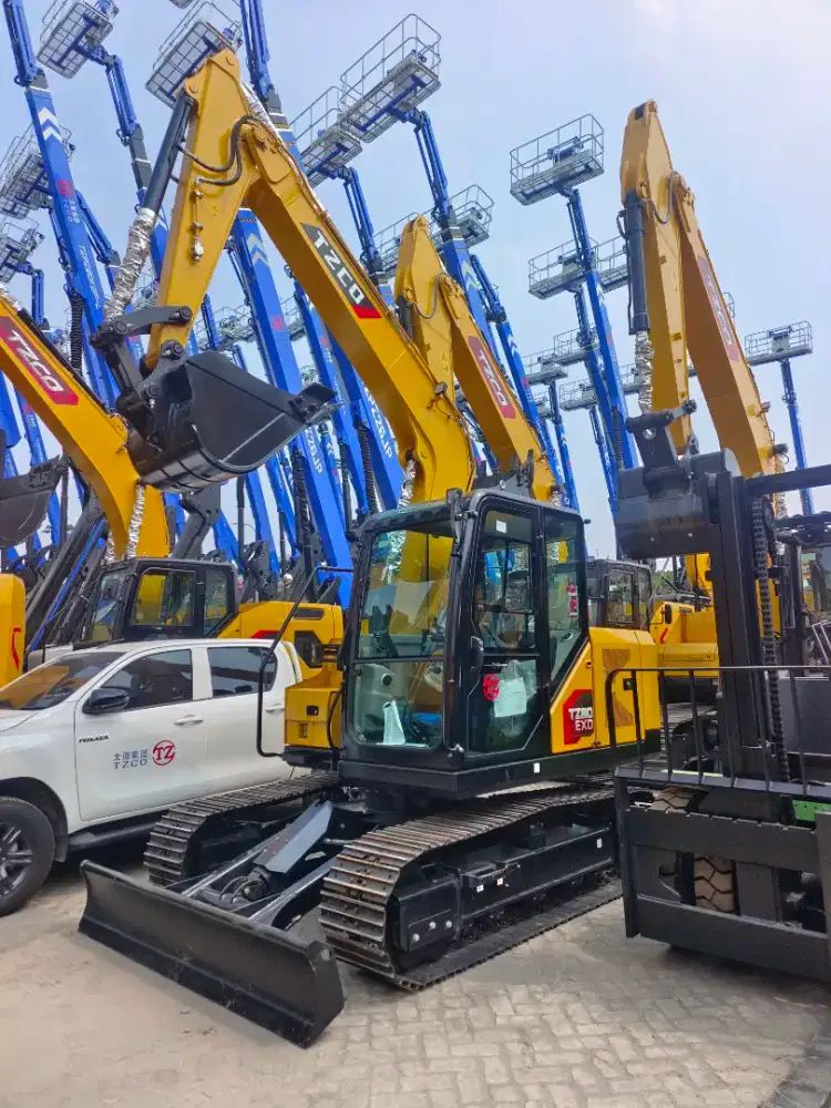 Excavator TZCO type TZ80 kelas 8 ton