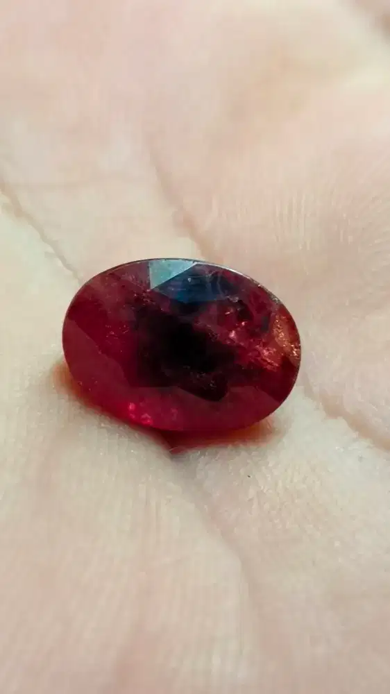 Batu Permata Ruby Pigeon's Blood NTD Myanmar BerCertificate Gemology