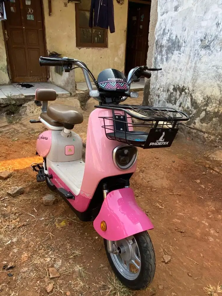 Sepeda listrik phonix