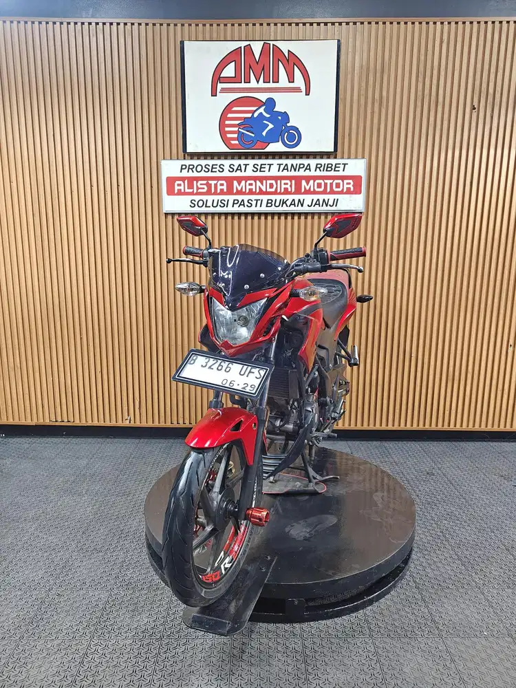 CB 150 R 2014 PAJAK ON MOTOR GRESS SIAP PAKAI BAYAR PAKAI CC/PAYLATER