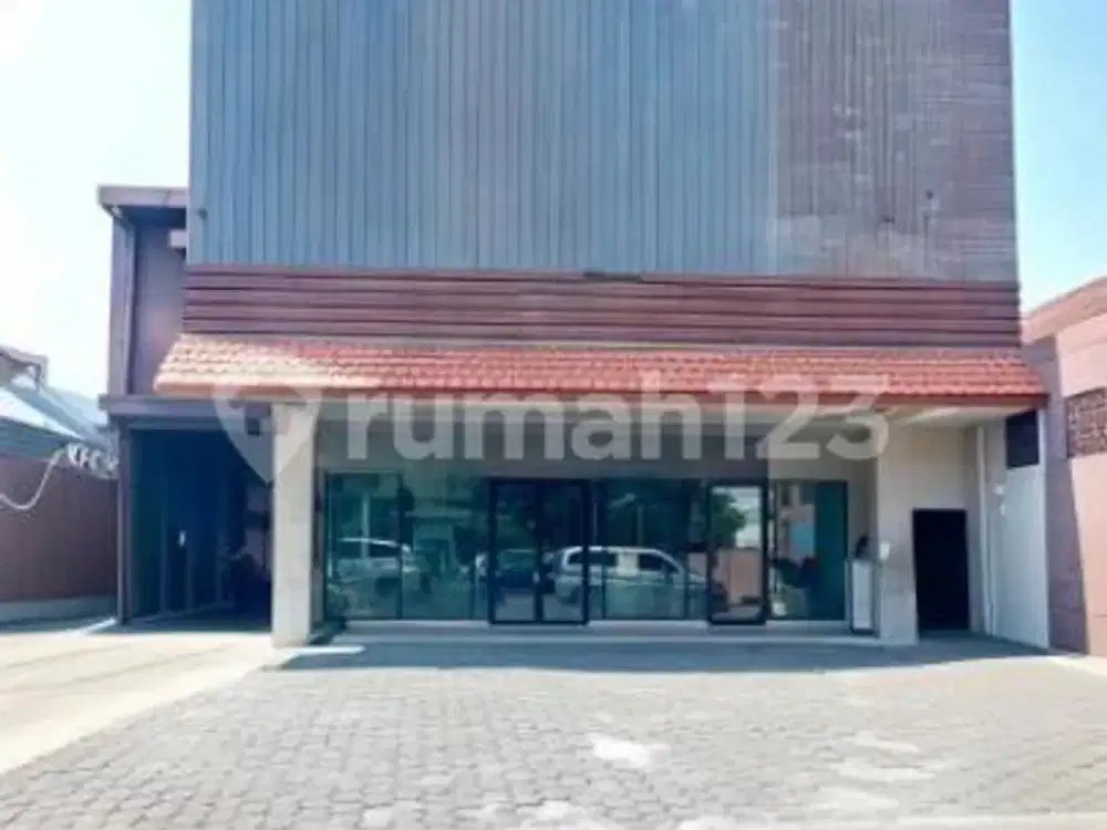 Ruang Usaha Luas Strategis di Semarang Tengah A5953