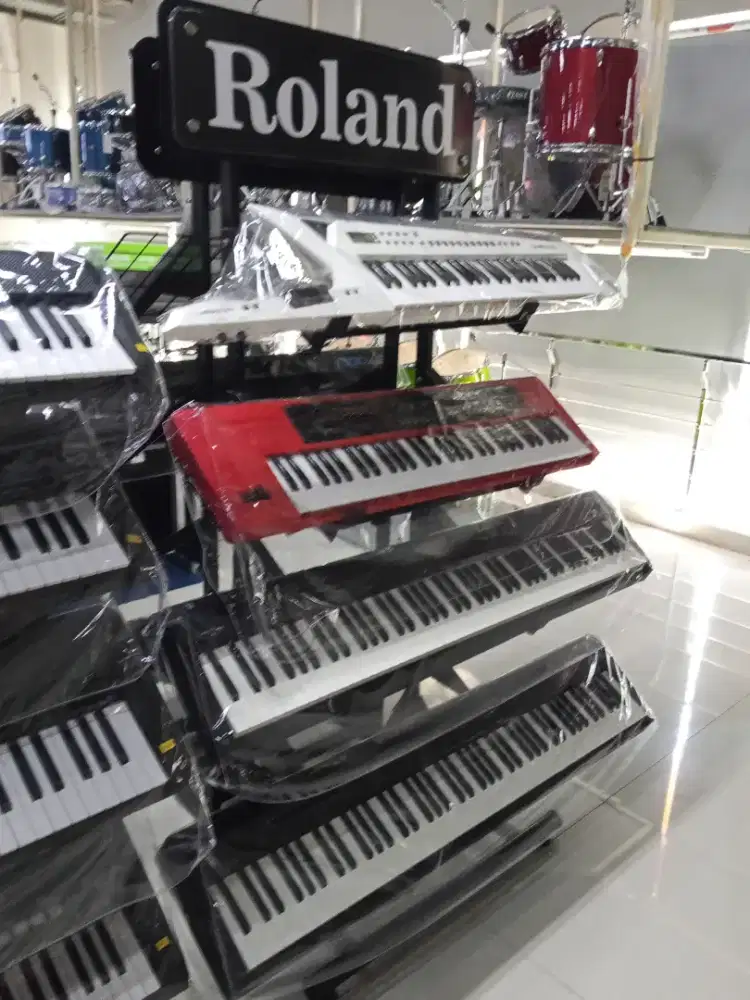 Alat Musik Piano Baru Hawila