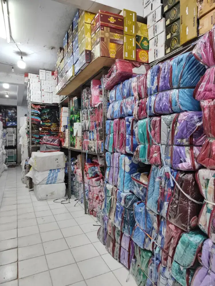 DI CARI KARYAWAN TOKO