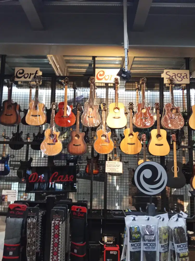 Alat Musik Gitar Baru Hawila