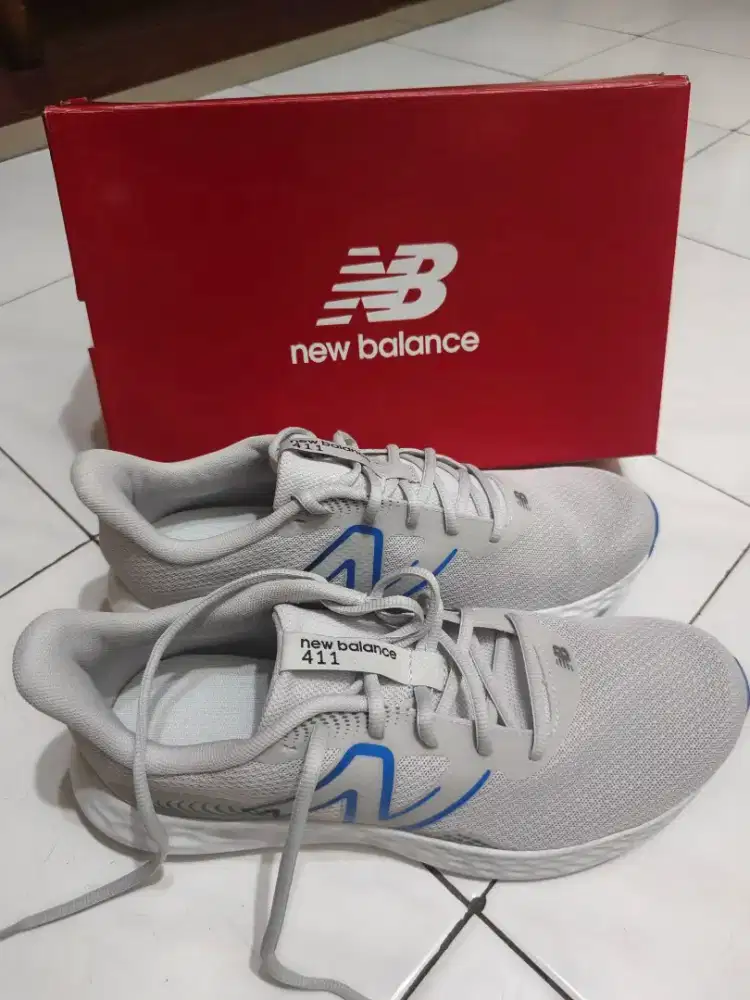 Sepatu New Balance 411 Male Ukuran 44