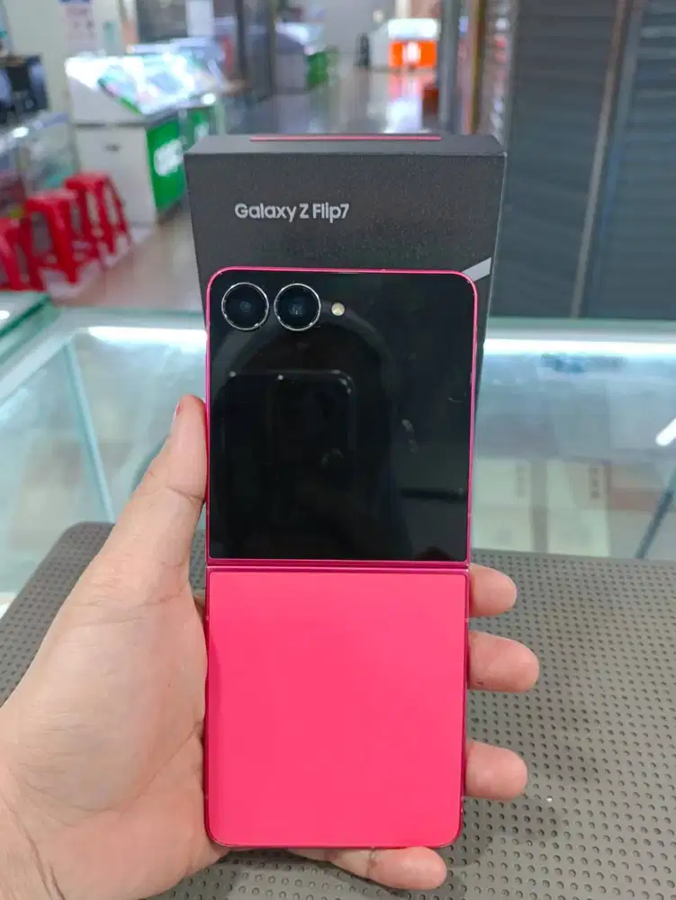 SAMSUNG GALAXY Z FLIP 7 12/256GB SECOND SEIN