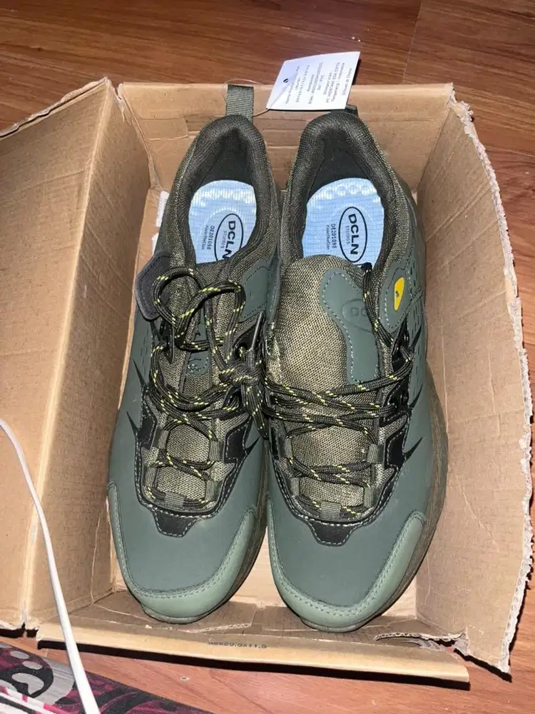 Sepatu DCLN Hiking size 43