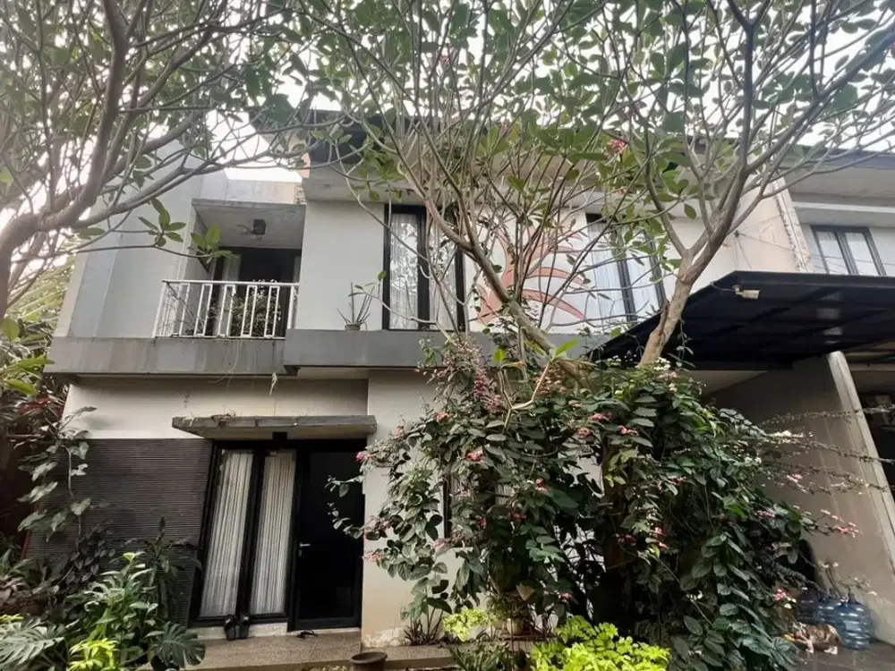 Rumah 2 Lantai Halaman Luas Dekat TJ, LRT, Jaklingko di Setu Cipayung Jaktim - SHM