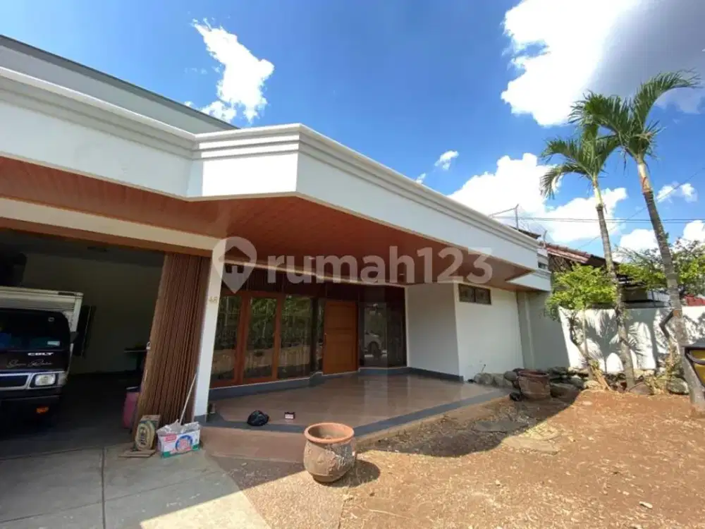 Rumah Siap Huni Strategis di Candisari A1770