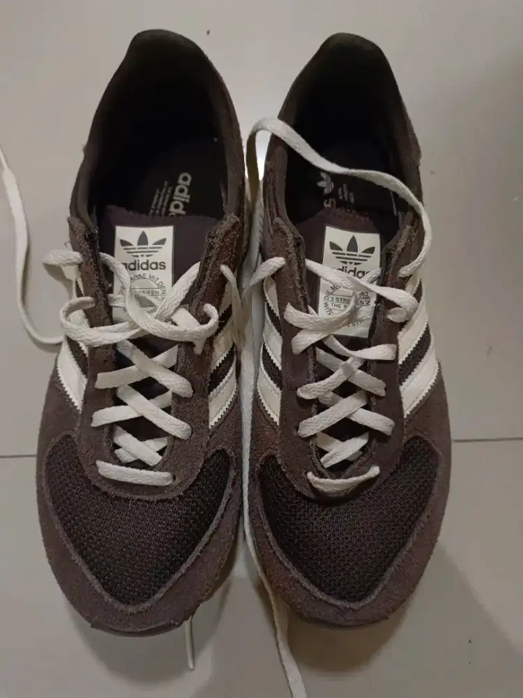 Sepatu ADIDAS Original