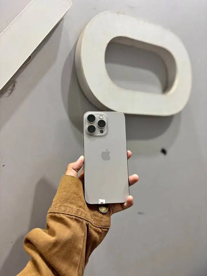iphone 15 pro max 256 second resmi Ibox fullset