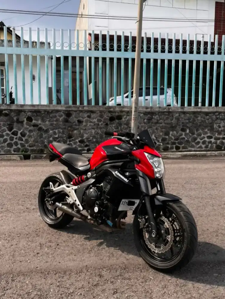 TT/BT Kawasaki ER6N 2015 low km Tinggal pakai no PR