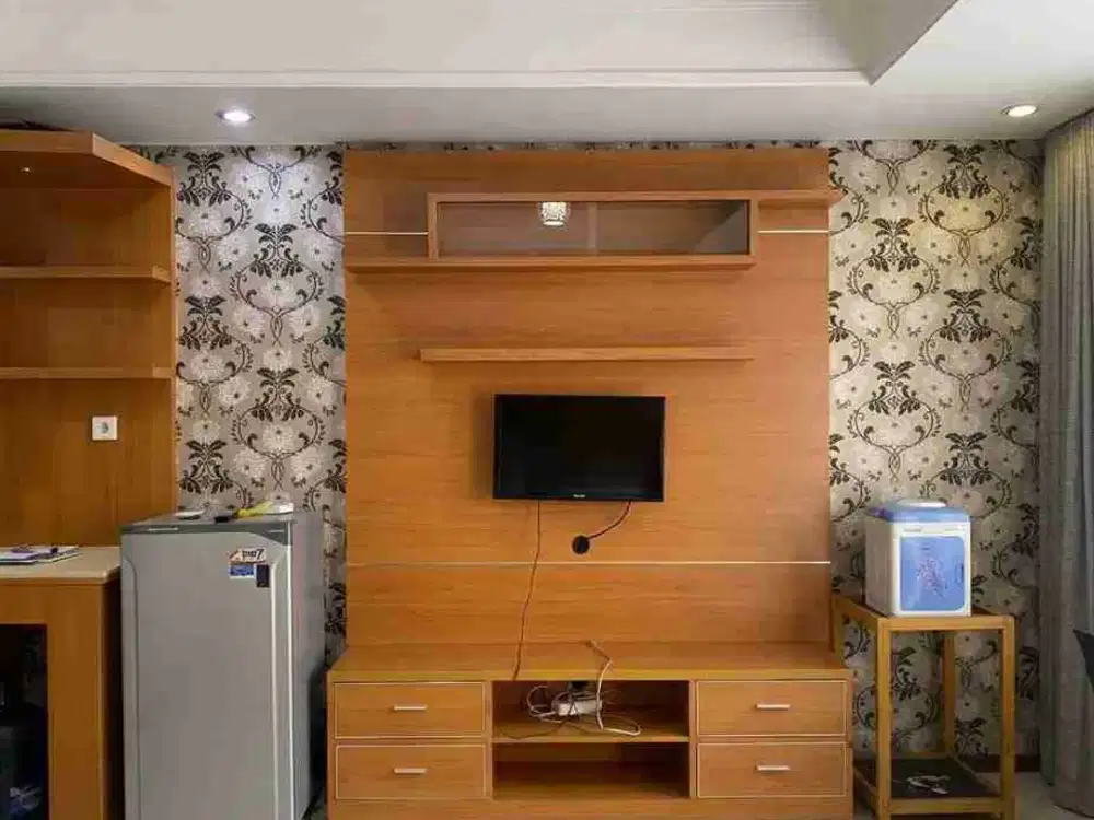 Di sewa Apartemen Royal Mediterania Garden Residence
