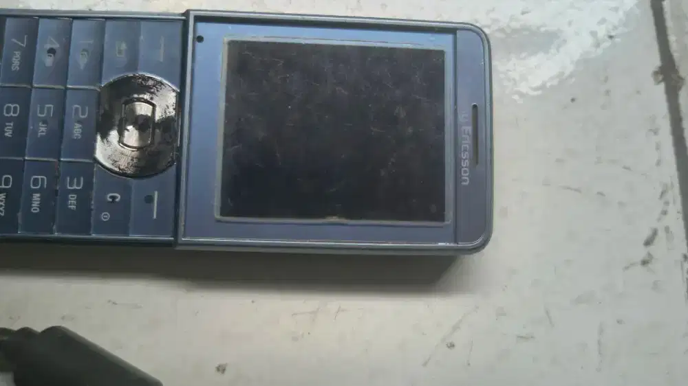Sony ericsson w350i second normal sesuai umur