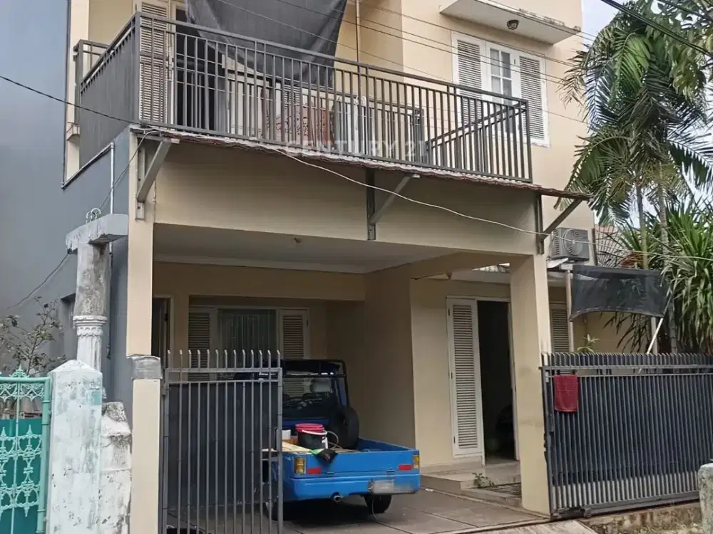 Disewakan Rumah Tinggal 3 Lantai Di Anggrek Rosliana Kemanggisan
