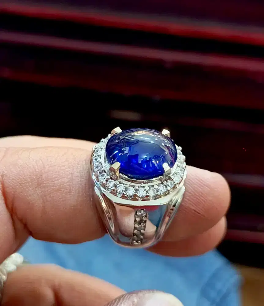 Blue Sapphire warna royal blue 10 crts up