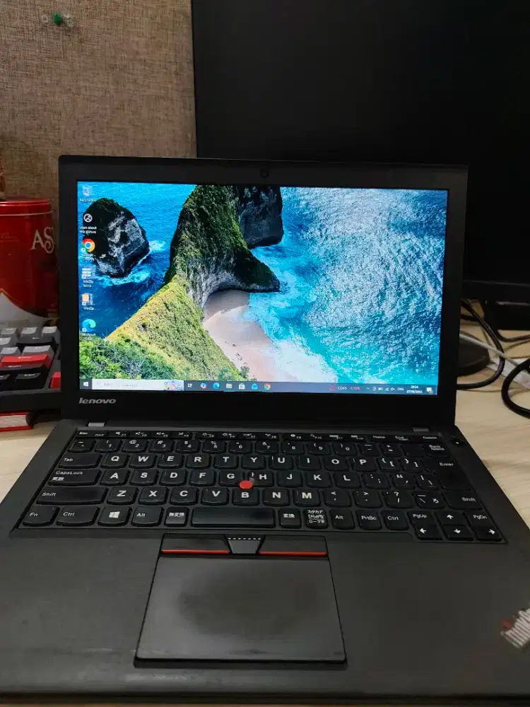 Lenovo Thinkpad x250 Intel core i5