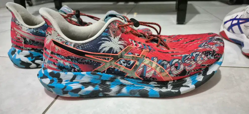 Asics NoosaTri Size 44