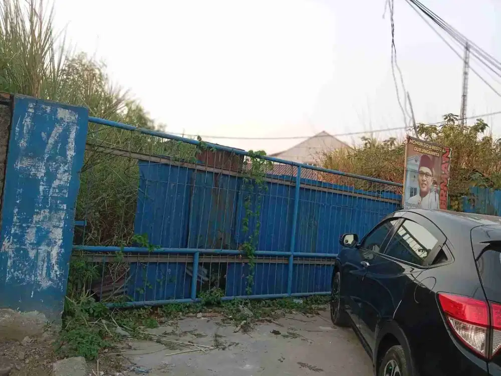 DI SEWAKAN TANAH KOSONG