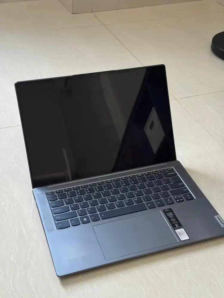 Lenovo 16GB RTX3050 i7 12700H 512GB 3K Touchscreen