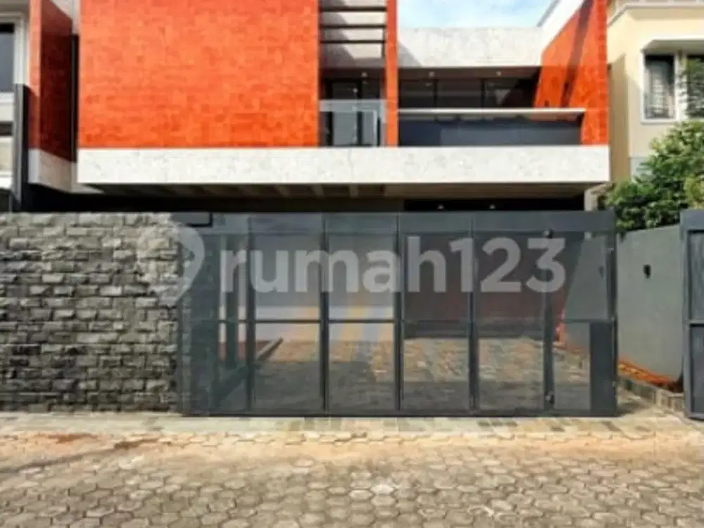 Rumah Siap Huni Mewah Strategis di Gajah Mungkur A5084