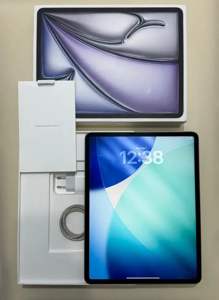 Ipad Air 13 inch M3 2025 128gb - Garansi on Okt 2026