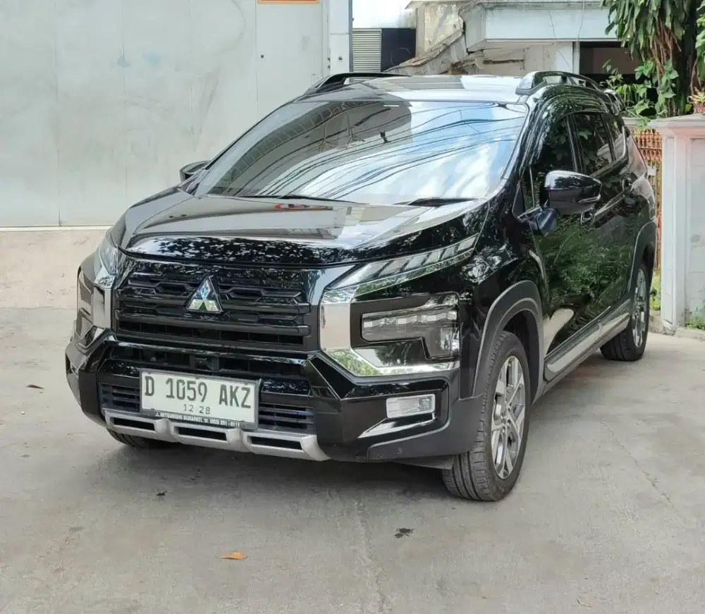 XPANDER CROSS PREMIUM PACKAGE 1.5 AT 2023 KM38rb RECORD MITSUBISHI BDG