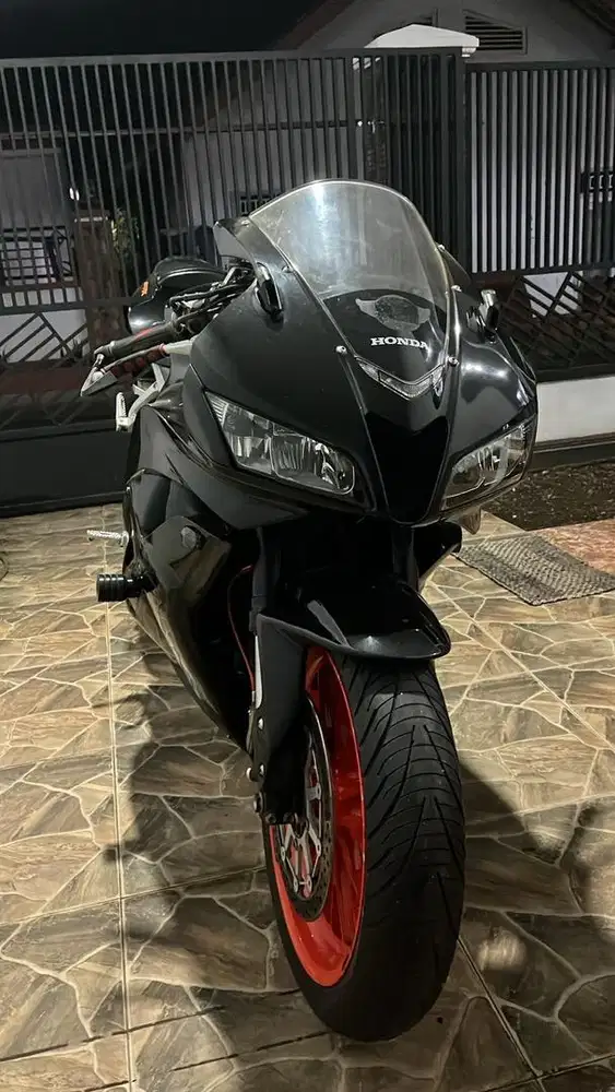 JUAL CEPAT CBR 600 2011