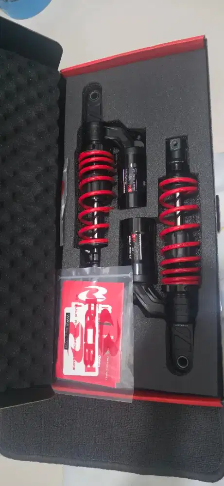 Shockbreaker RCB Flow Pro NMAX Neo/Turbo – Kondisi Mulus Baru 1 Minggu