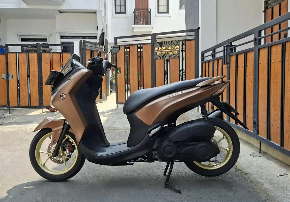 Yamaha Lexi S Keyless 125 VVA MULUSSS Surat Lengkap