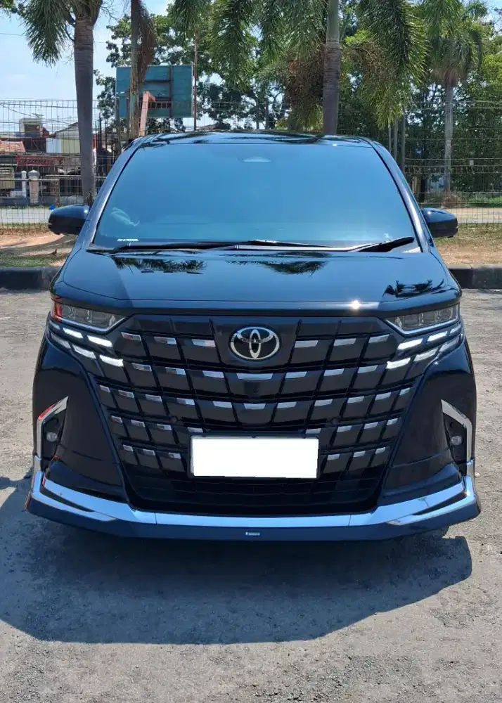 Alphard Hybrid Modellista 2024 Like New