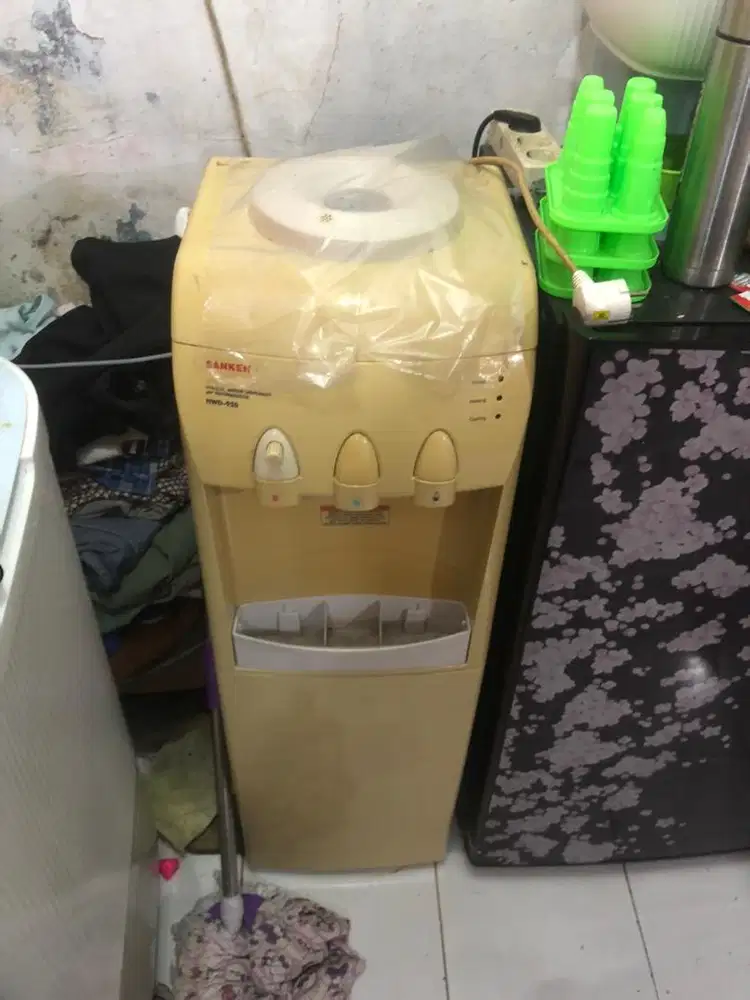 Di jual cepat dispenser merk sanken