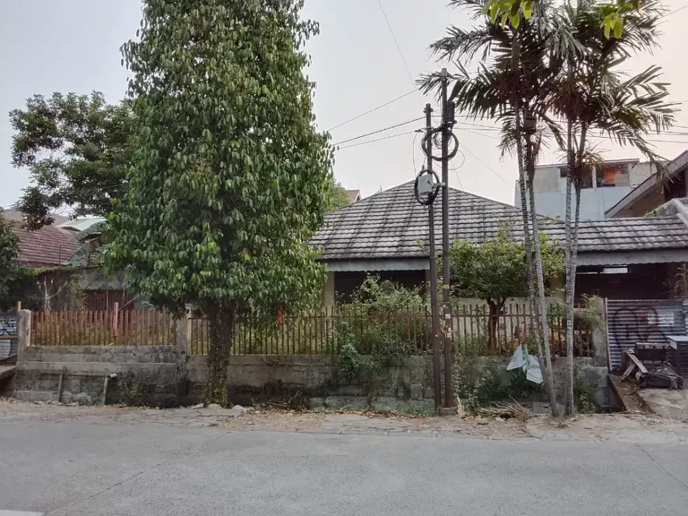 Rumah lama jual dihitung tanahnya saja strategis pinggir jl rawamangun