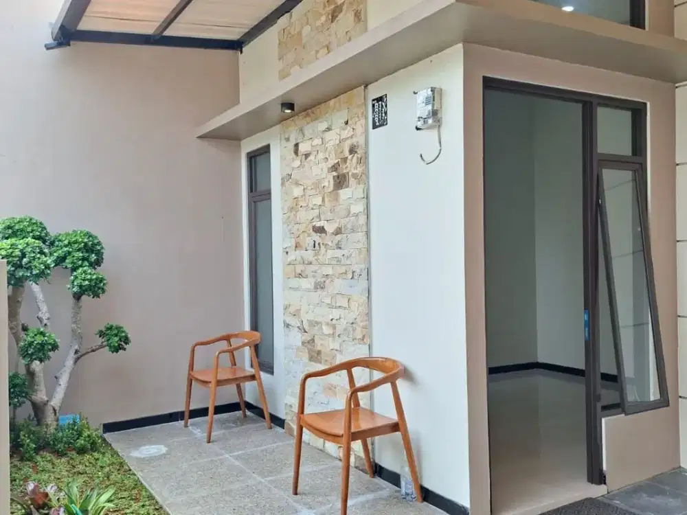 RUMAH BARU SIAP HUNI DI GRIYA SEPATAN